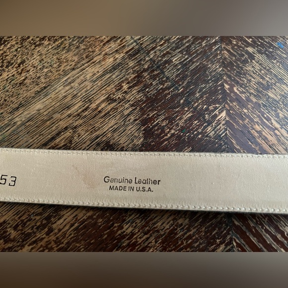 Anne Klein Cream Leather Belt - Picture 5 of 7